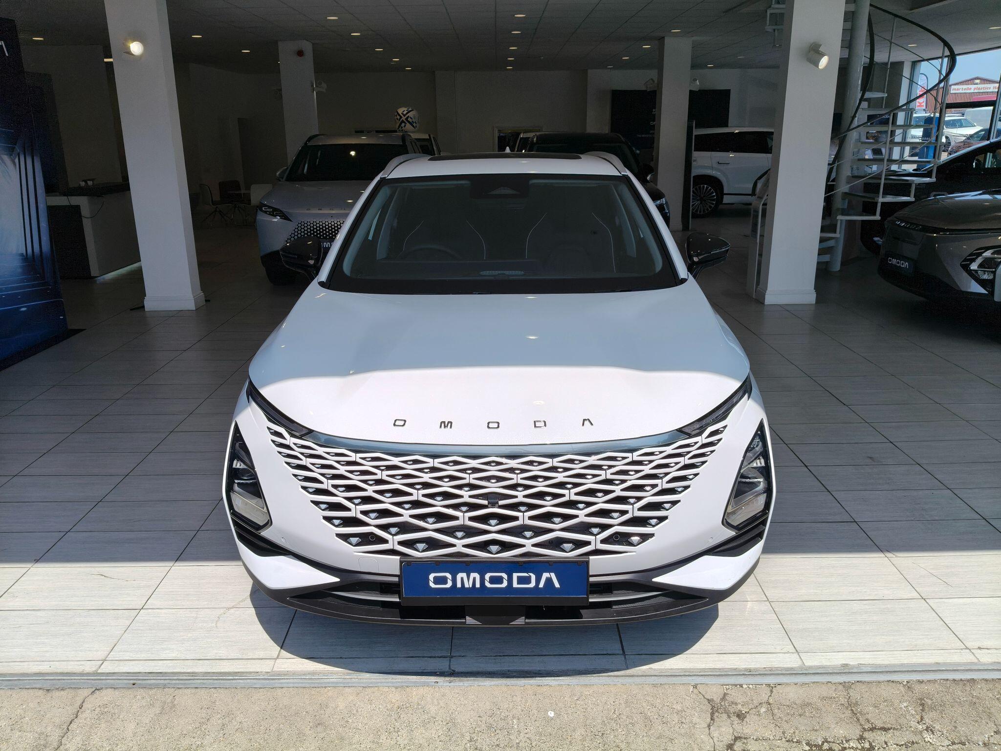Large vehicle image